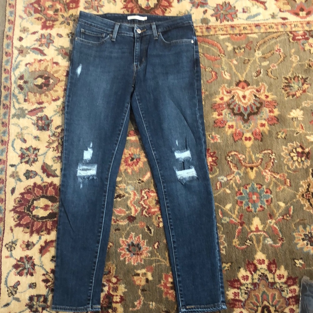 Levi’s 711 Skinny Women’s Distressed Jeans